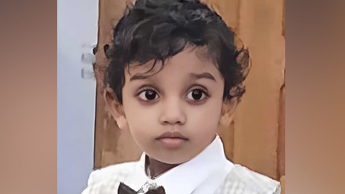 തൃശൂരില്‍ രണ്ടുവയസുകാരന്‍ പാടത്തെ വെള്ളത്തില്‍ വീണു മരിച്ചു, കണ്ടത് നാട്ടുകാര്‍