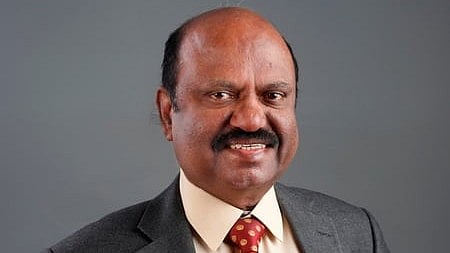 ബംഗാള് പൊലീസ് ഉടന് രാജ്ഭവന് വിടണം; ഉത്തരവ് ഇറക്കി സിവി ആനന്ദബോസ്