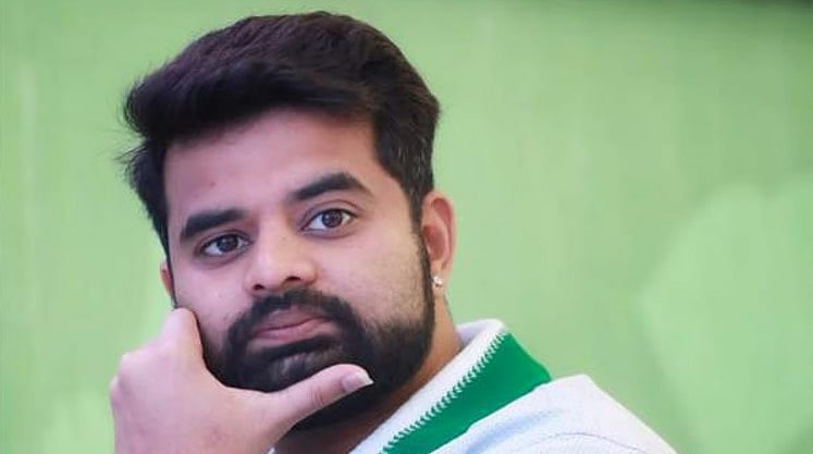 പ്രജ്വല്‍ രേവണ്ണ, 33 വയസ്, സ്ത്രീ;  ജര്‍മനിയില്‍ നിന്ന് ബംഗളൂരുവിലേക്കുള്ള ടിക്കറ്റ് വ്യാജമെന്ന് സൂചന