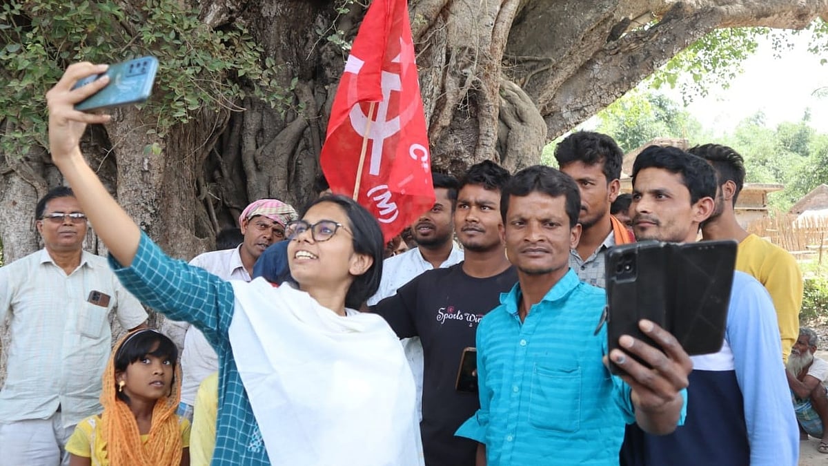 2021-ലെ ബംഗ്ലാ ഭവൻ സമരം: എസ്എഫ്ഐ നേതാവ് ഐഷി ഘോഷിനെതിരെയുള്ള അറസ്റ്റ് വാറന്റ് ഡൽഹി കോടതി റദ്ദാക്കി