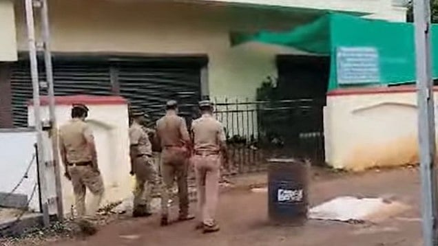 ഭാര്യയുടെ കാമുകനെന്ന് സംശയം; ബന്ധുവായ യുവാവിനെ കൊലപ്പെടുത്തി