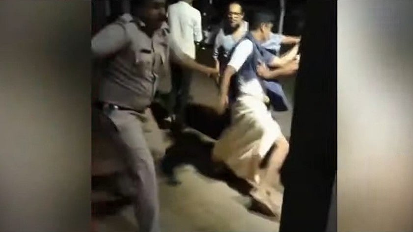 പൊലീസ് സ്റ്റേഷനില്‍ സിപിഎം പ്രവര്‍ത്തകരുടെ അഴിഞ്ഞാട്ടം; പരാതി നല്‍കാനെത്തിയ യൂത്ത് കോണ്‍ഗ്രസ് പ്രവര്‍ത്തകനെ തല്ലിച്ചതച്ചു