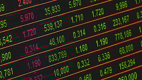 ഒലിച്ചുപോയത് രണ്ടു ലക്ഷം കോടി രൂപ; ഏഴ് മുന്‍നിര കമ്പനികളുടെ വിപണി മൂല്യത്തില്‍ കനത്ത നഷ്ടം, പൊള്ളി റിലയന്‍സ്, ടിസിഎസ് ഓഹരികള്‍