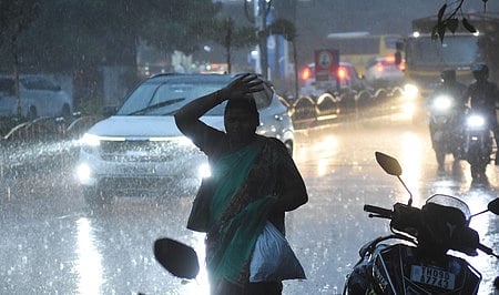 സംസ്ഥാനത്ത് വ്യാഴാഴ്ച മുതല്‍ തീവ്രമഴ; നാലുജില്ലകളില്‍ ഓറഞ്ച് അലര്‍ട്ട് 