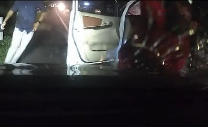 സേലം- കൊച്ചി ദേശീയപാതയില്‍ മലയാളി യാത്രക്കാര്‍ക്ക് നേരെ ആക്രമണം; പതിനഞ്ചംഗ മുഖംമൂടി സംഘം കാര്‍ അടിച്ചുതകര്‍ത്തു