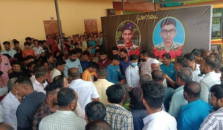 വെള്ളായണി പറക്കാട്ട് കുളത്തിൽ വിദ്യാർഥികൾ മരിച്ച സംഭവം; മനുഷ്യാവകാശ കമ്മീഷൻ കേസെടുത്തു