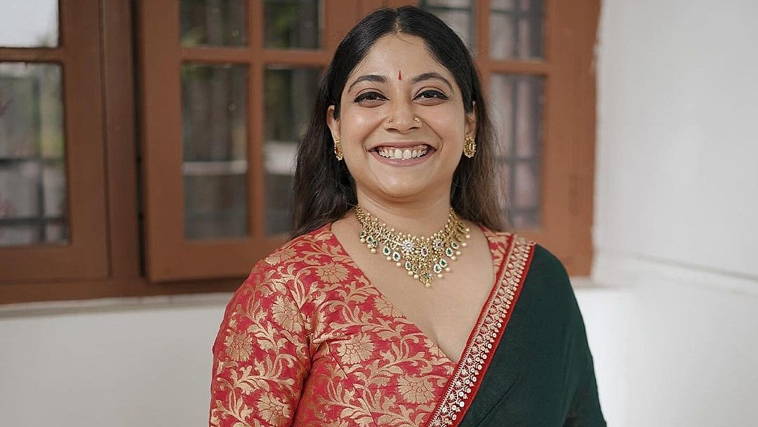 'ഗോപിയെ വിട്ടതിനു ശേഷമാണ് നിങ്ങൾക്ക് നല്ലൊരു ജീവിതമുണ്ടായത്'; പരിഹാസ കമന്റിന് മറുപടിയുമായി അഭയ ഹിരൺമയി