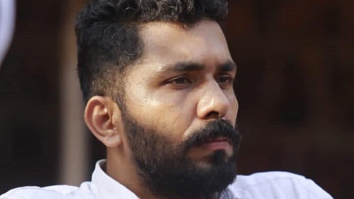 സാമൂഹിക മാധ്യമങ്ങളിലൂടെ വധഭീഷണി; മനുതോമസിന് പൊലീസ് സംരക്ഷണം