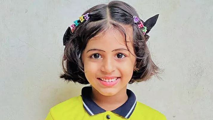 വീടിന് മുന്നില്‍ കളിച്ചുകൊണ്ടിരുന്ന അഞ്ചുവയസുകാരി കാറിടിച്ച് മരിച്ചു