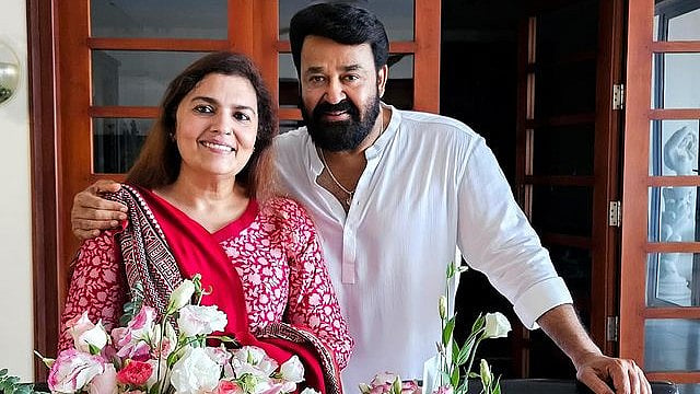 നിറയെ പൂക്കളും പഴങ്ങളും, പ്രിയതമയ്ക്ക് ഇഷ്ടപ്പെട്ട സമ്മാനവുമായി പിറന്നാൾ ആശംസിച്ച് മോഹൻലാൽ
