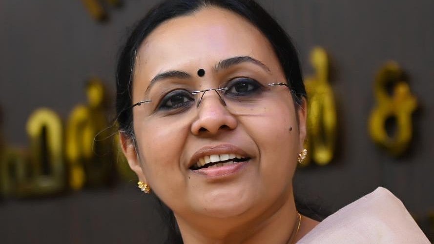 'എംഎൽഎ ആകുന്നതിന് മുമ്പുള്ള സ്ഥലം; എന്നെയും ഭർത്താവിനേയും മനപ്പൂർവം അപമാനിക്കാൻ ശ്രമം'; മാനനഷ്ടക്കേസ് കൊടുക്കുമെന്ന് വീണാ ജോർജ്