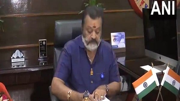 മോദി 3.0, കേന്ദ്രത്തിൽ മന്ത്രിമാർ ചുമതലയേറ്റു