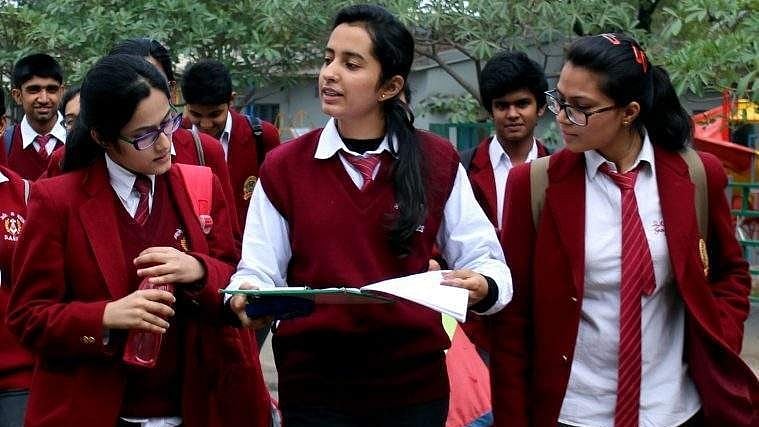 പ്രയാസമുള്ള പരീക്ഷകള്‍ പിന്നീട് എഴുതാന്‍ അവസരം: സിബിഎസ്ഇ പന്ത്രണ്ടാം ക്ലാസ് ബോര്‍ഡ് പരീക്ഷ വര്‍ഷത്തില്‍ രണ്ടുതവണ  2026 ജൂണ്‍ മുതല്‍?
