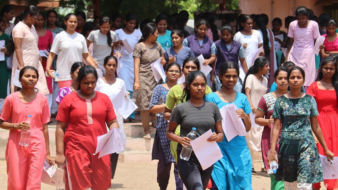 ഒന്നാം റാങ്കുകാർ 17 പേരായി കുറയും; നീറ്റ് പുതുക്കിയ റാങ്ക് പട്ടിക രണ്ട് ദിവസത്തിനുള്ളിൽ