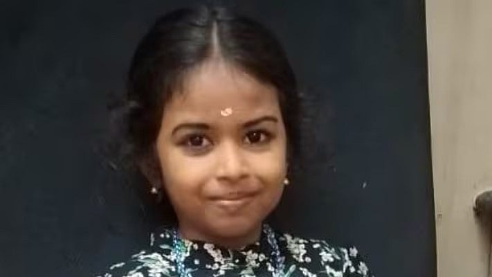 കളിച്ചുകൊണ്ടിരിക്കെ മതില്‍ തകര്‍ന്ന് ദേഹത്തു വീണു, ഏഴുവയസുകാരിക്ക് ദാരുണാന്ത്യം