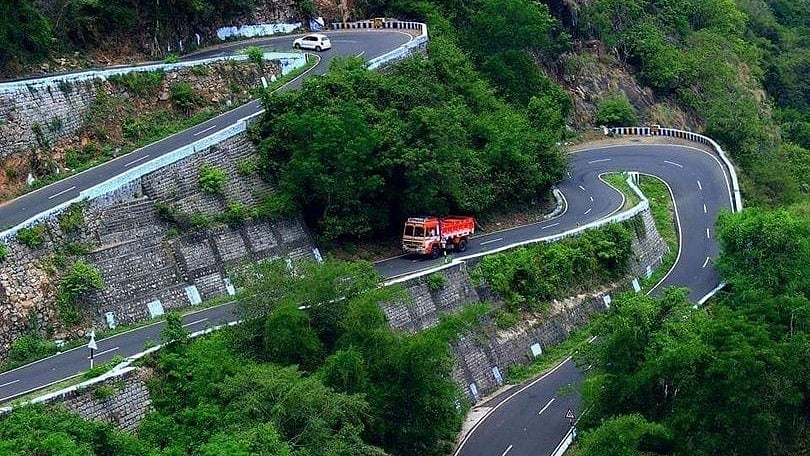 ഇന്ത്യയില്‍ പിന്നെയും പിന്നെയും സഞ്ചരിക്കാന്‍ കൊതിക്കുന്ന ദേശീയ പാതകള്‍ 