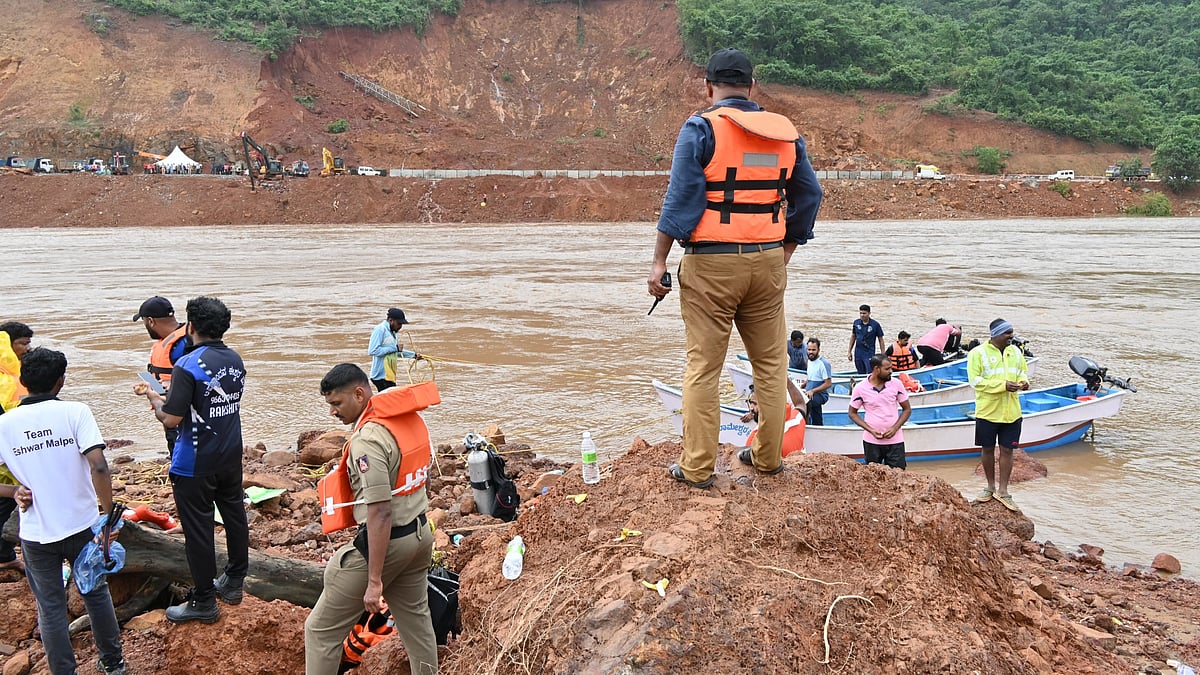 അര്‍ജുനെ കണ്ടെത്താന്‍ പുഴയില്‍ തിരച്ചില്‍; 'ദൗത്യം അനിശ്ചിതത്വത്തില്‍, പ്ലാന്‍ ബി ആലോചിക്കണം'
