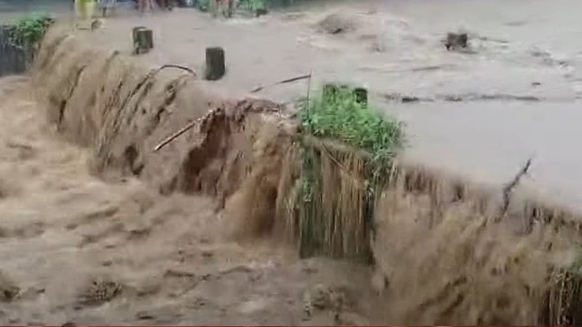 മലപ്പുറം കരുവാരക്കുണ്ടില്‍ കനത്ത മഴ; മലവെള്ളപ്പാച്ചില്‍