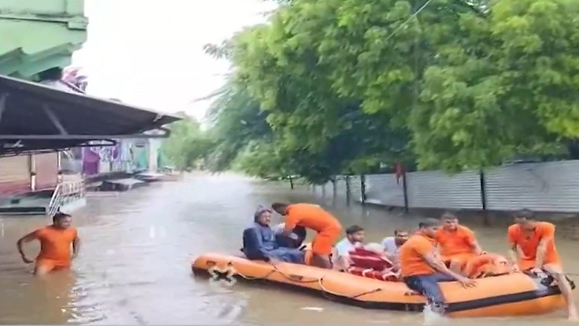 രാജസ്ഥാനിൽ കനത്ത മഴ; 15 മരണം, സ്കൂളുകൾക്ക് ഇന്ന് അവധി