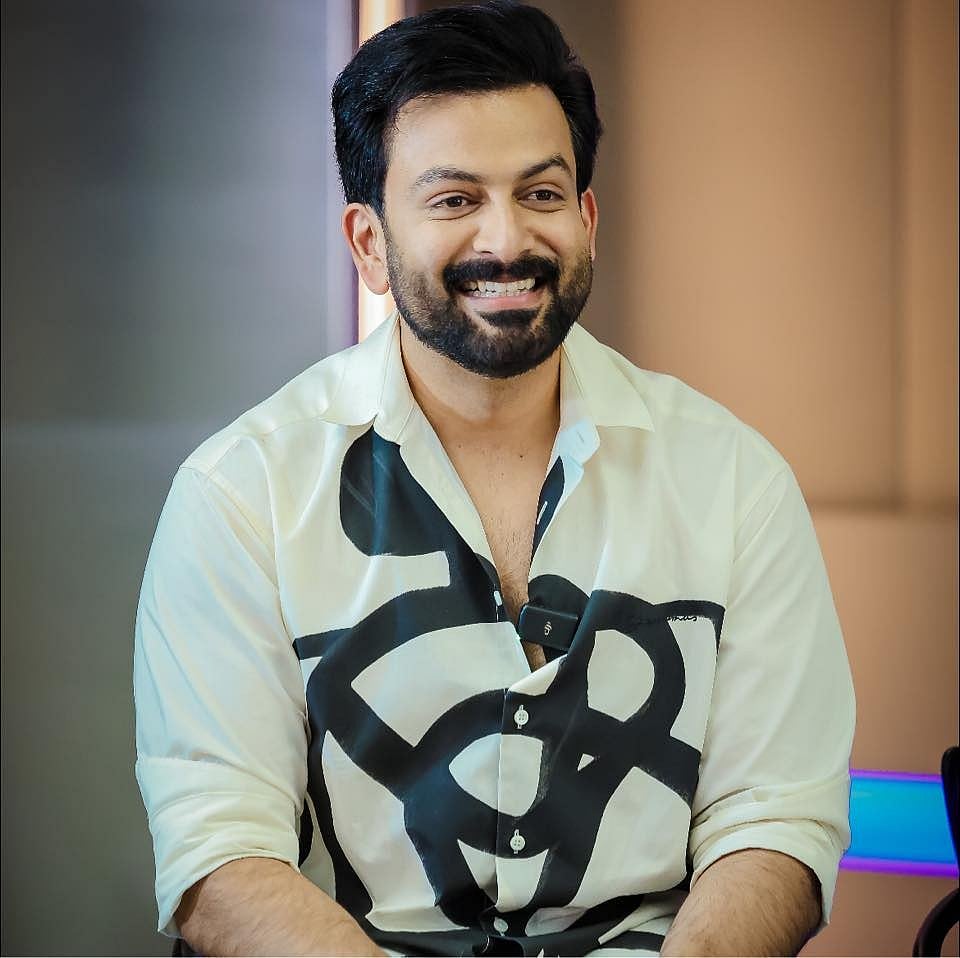 'നിലപാടുള്ളവൻ'; ദ് റിയൽ സ്റ്റാർ പൃഥ്വി