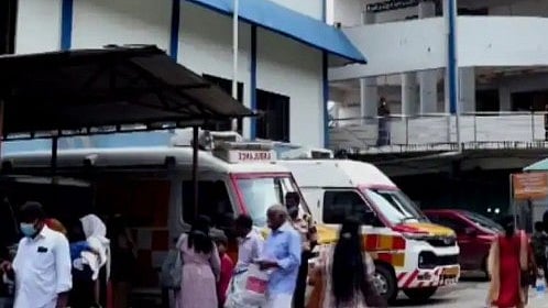 കുട്ടിയുടെ ദേഹത്ത് സൂചി തുളച്ചു കയറിയ സംഭവം; ഒൻപതു ജീവനക്കാർക്ക് സ്ഥലം മാറ്റം
