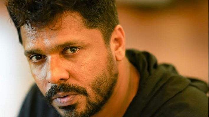 'ആഷിഖ് അബുവിന് വ്യക്തിപരമായ ലക്ഷ്യം, രാജി വിചിത്രം': മറുപടിയുമായി ഫെഫ്ക