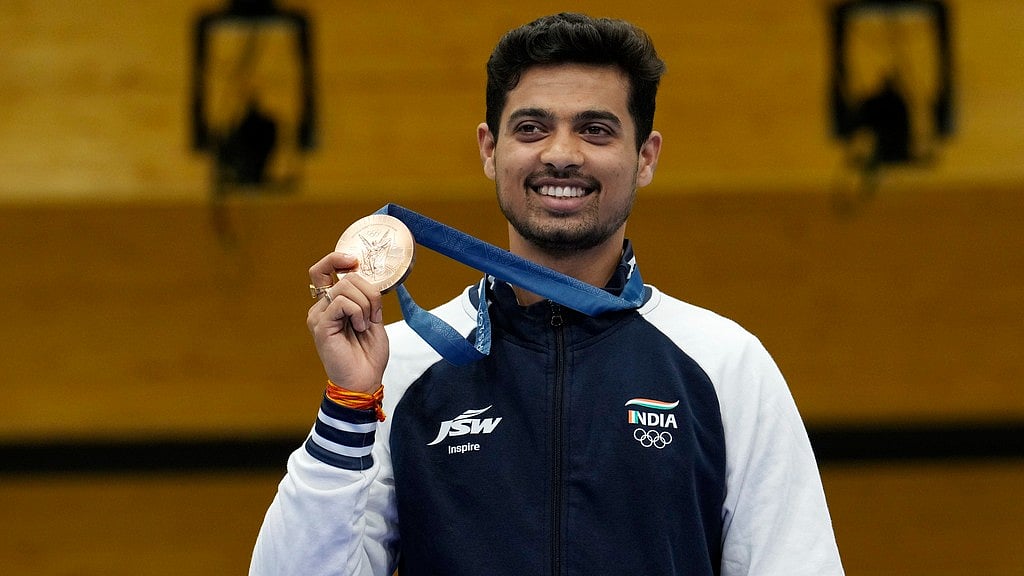 ഇന്ത്യന്‍ താരത്തിന്റെ ആദ്യ മെഡല്‍! സ്വപ്‌നില്‍ കാഞ്ചി വലിച്ചത് ചരിത്രത്തിലേക്ക്