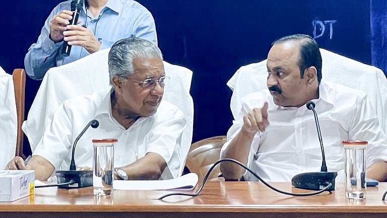 'സ്റ്റഡി ക്ലാസ് അല്ല, മറുപടിയാണ് വേണ്ടത്', മുഖ്യമന്ത്രിയോട് ഏഴു ചോദ്യങ്ങളുമായി വിഡി സതീശന്‍