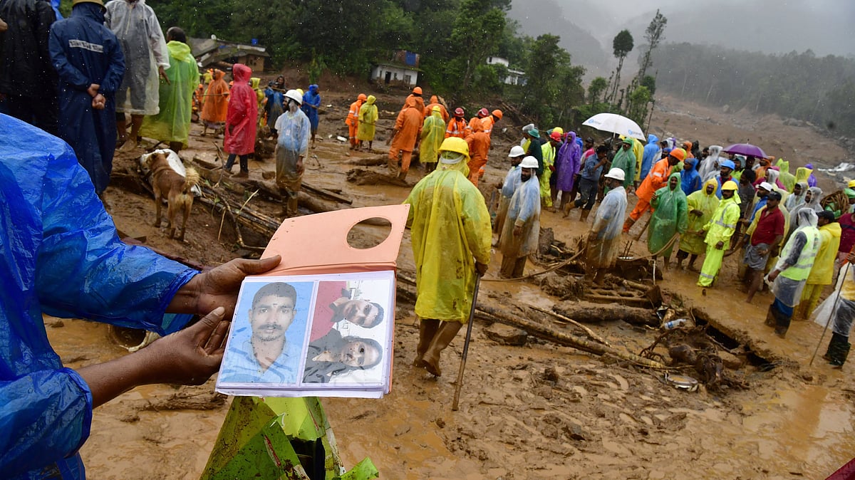 ഉള്ളു നീറി വയനാട്; മരണം 276 ആയി; 240 ലേറെ പേരെ കാണാനില്ല