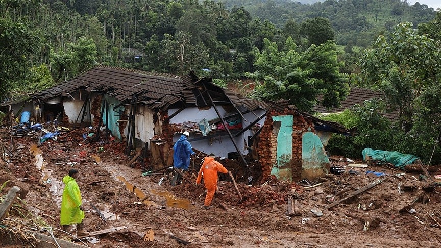 വയനാട്ടിലെ ദുരന്ത ബാധിതര്‍ക്കായി ടൗണ്‍ഷിപ്പ്; തിരച്ചില്‍ നിര്‍ത്തരുതെന്ന് മുഖ്യമന്ത്രിയുടെ നിര്‍ദേശം