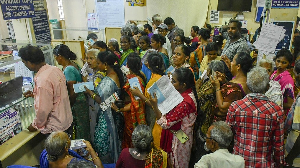 സെപ്റ്റംബറില്‍ 15 ദിവസം ബാങ്ക് അവധി; കേരളത്തില്‍ എത്ര?, പട്ടിക ഇങ്ങനെ 