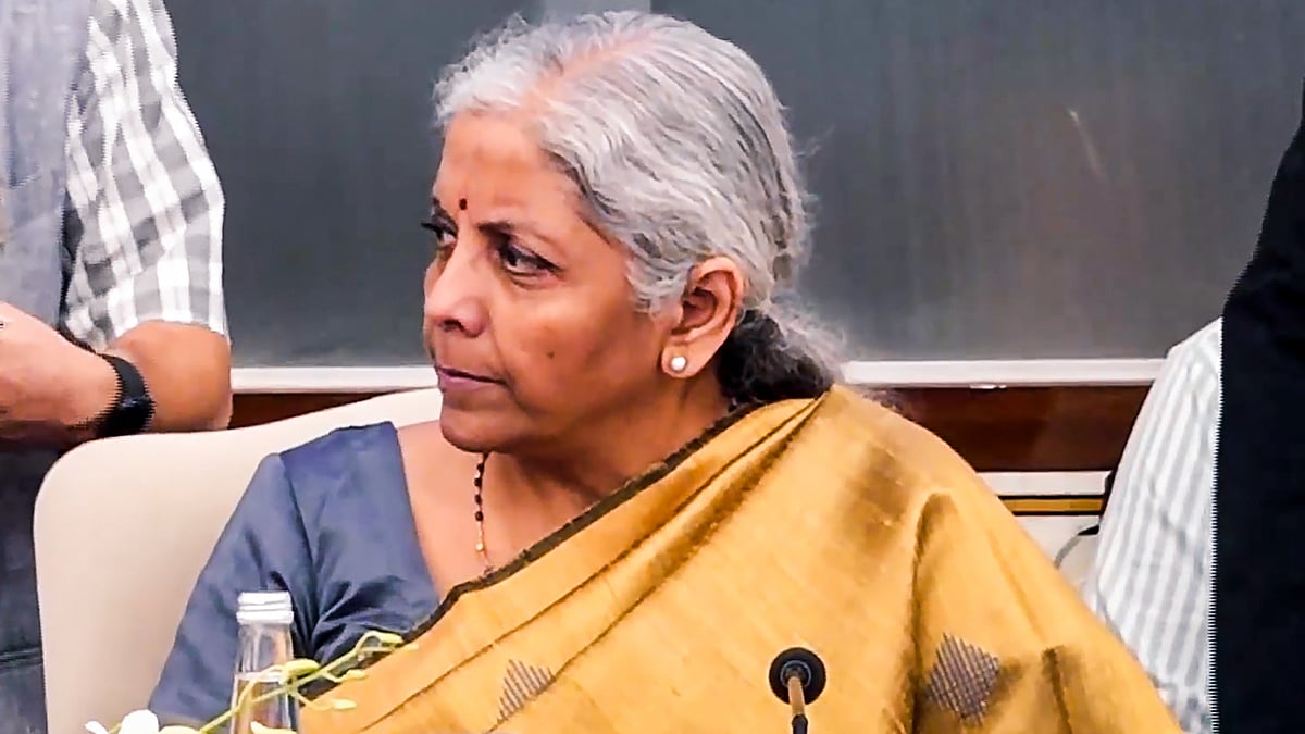 കാൻസർ മരുന്നുകൾക്ക് വില കുറയും, നികുതി 12ൽ നിന്ന് 5 ശതമാനമാക്കി