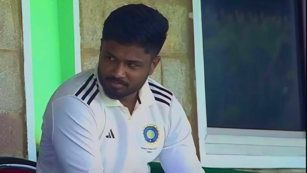 ആദ്യപന്തില്‍ ബൗണ്ടറി, പിന്നാലെ മടങ്ങി; നിരാശപ്പെടുത്തി സഞ്ജു; പ്രതീക്ഷ ദേവ്ദത്തില്‍;  ഇന്ത്യ ഡിയ്ക്ക് തകര്‍ച്ച
