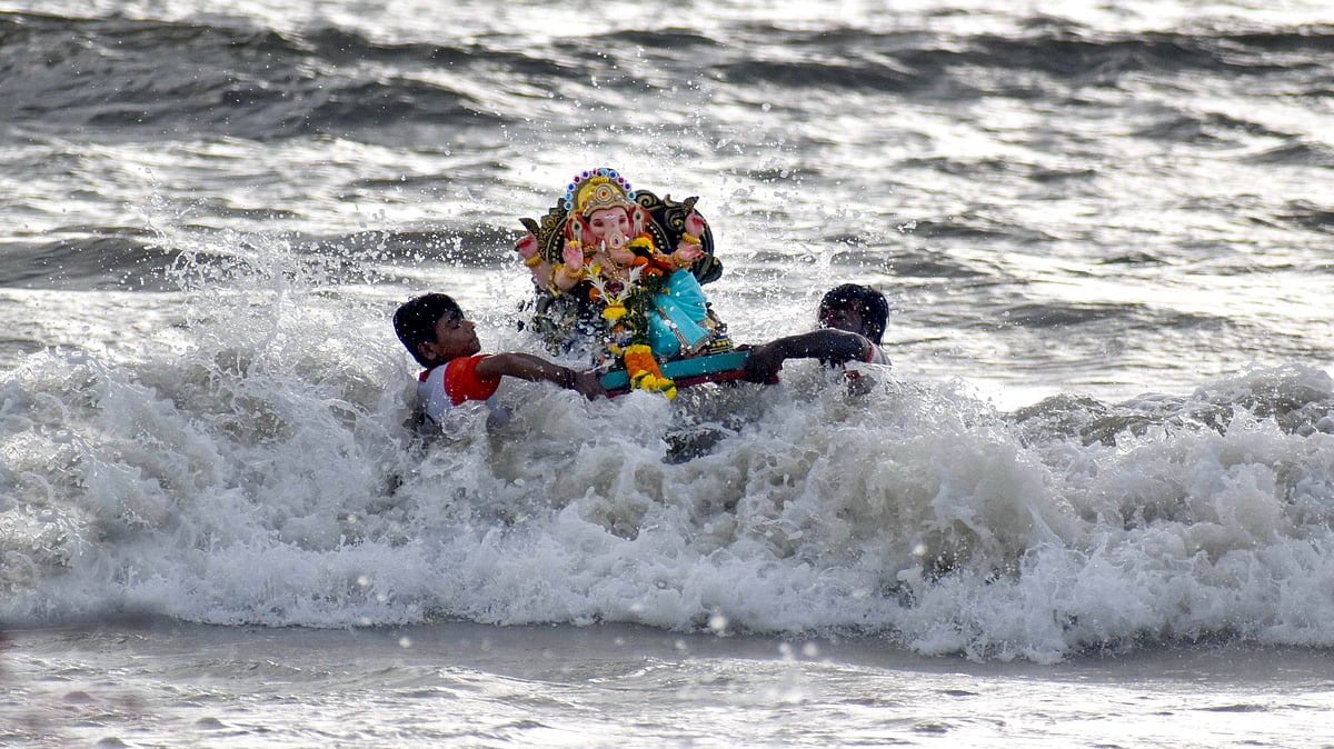 ഗണേശ വിഗ്രഹ നിമജ്ജനത്തിനിടെ എട്ടു പേര്‍ മുങ്ങി മരിച്ചു; നഷ്ടപരിഹാരം പ്രഖ്യാപിച്ച് പ്രധാനമന്ത്രി