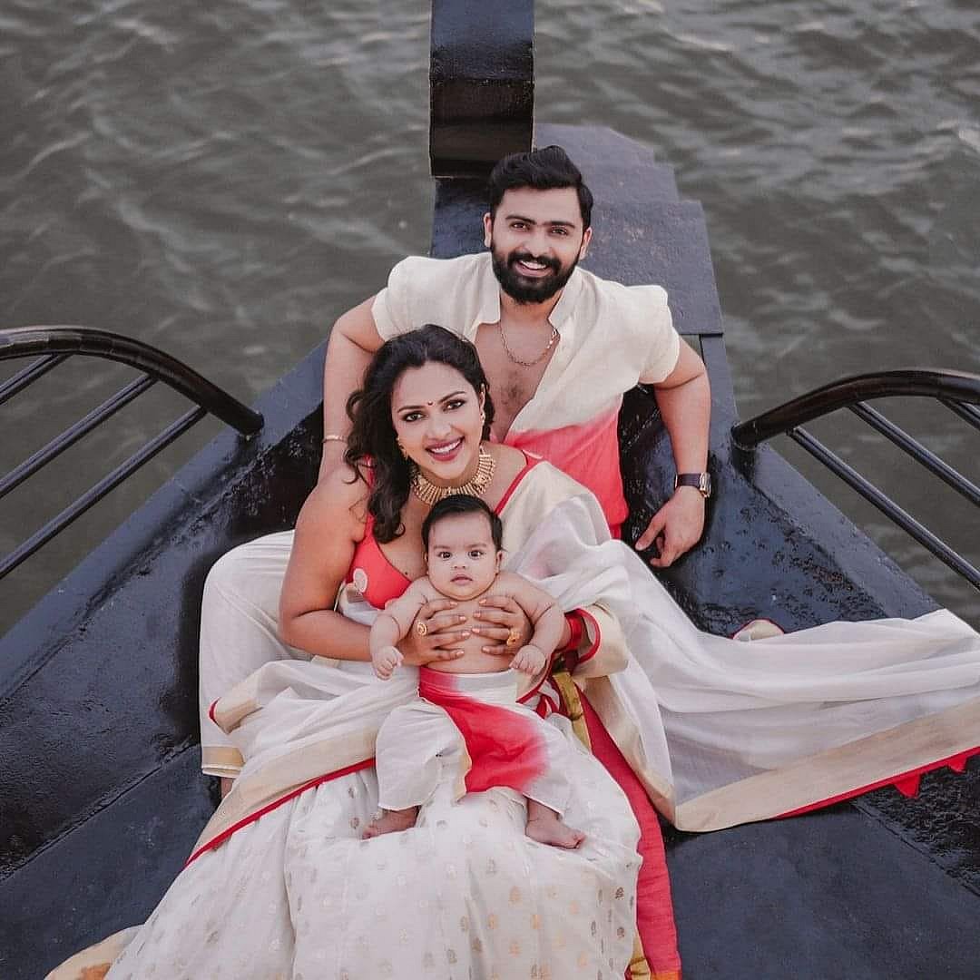 മകന്റെ ആദ്യ ഓണം ആഘോഷമാക്കി അമല പോള്‍