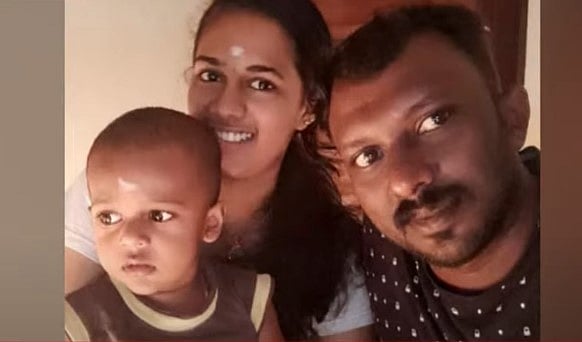 ബൈക്കിന് പിന്നില്‍ ടിപ്പര്‍ ലോറി ഇടിച്ചു; കര്‍ണാടകയില്‍ മൂന്നംഗ മലയാളി കുടുംബം മരിച്ചു 