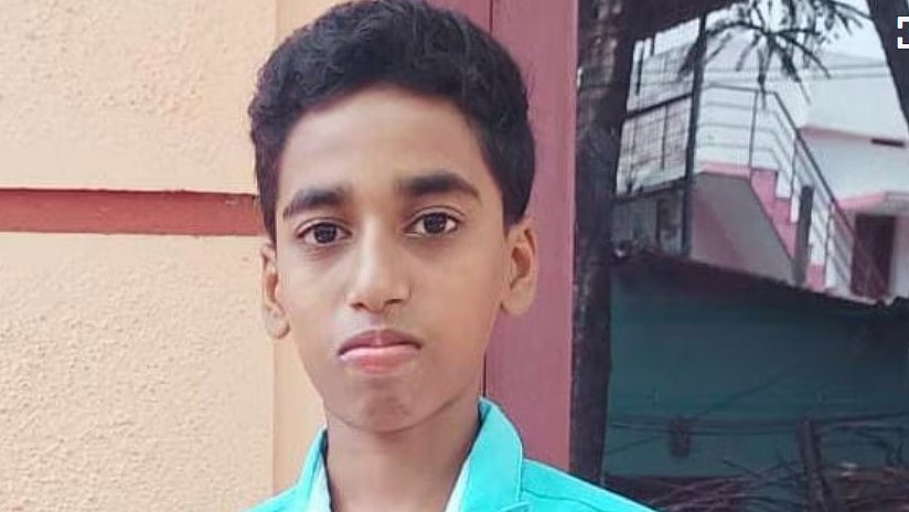 കൂട്ടുകാര്‍ക്കൊപ്പം കടലില്‍ കുളിക്കാന്‍ ഇറങ്ങി; എട്ടാംക്ലാസ് വിദ്യാര്‍ഥി തിരയില്‍പ്പെട്ട് മുങ്ങിമരിച്ചു