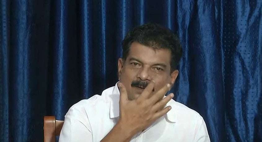 ''പി ശശി കള്ളക്കടത്ത് സംഘത്തില്‍ നിന്നും പങ്കുപറ്റുന്നോ എന്ന് അന്വേഷിക്കണം; ചില സിപിഎം നേതാക്കള്‍ മുഖ്യമന്ത്രിയെ പൊട്ടക്കിണറ്റില്‍ ചാടിക്കുന്നു'