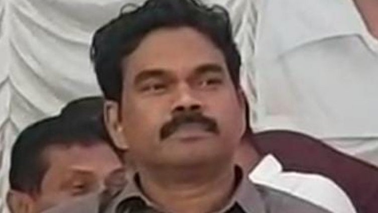 ഡ്രൈവറുടെ ഗൂഗിള്‍ പേ അക്കൗണ്ട് വഴി കൈക്കൂലി; ഇടുക്കി ഡിഎംഒ അറസ്റ്റില്‍ 
