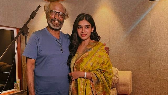 'അദ്ദേ​​ഹത്തിന്റെ അടുത്ത് എൻ്റെ പേരെഴുതിയ ഒരു കാരവൻ, ഒരേ സൂപ്പർ സ്റ്റാർ, ഒരേ തലൈവർ'; കുറിപ്പ് പങ്കുവച്ച് ദുഷാര വിജയൻ
