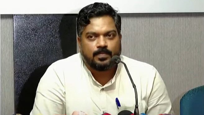 കോണ്‍ഗ്രസുകാരനായി നില്‍ക്കുന്നത് മതേതര കേരളത്തോട് കാണിക്കുന്ന അനീതി; യൂത്ത് കോണ്‍ഗ്രസ് മുന്‍ നേതാവ് ഇടതുപക്ഷത്തേക്ക്