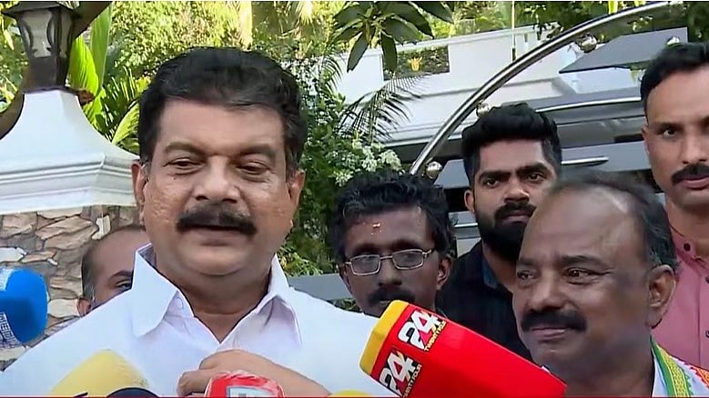 'പിണറായിസ'ത്തെ തകര്‍ക്കണം, രമ്യ ഹരിദാസിനെ പിന്‍വലിക്കൂ; ഉപാധി വെച്ച് പി വി അന്‍വര്‍