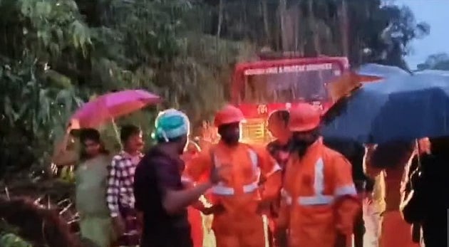 തിരുവനന്തപുരത്ത് ശക്തമായ മഴ; വിതുരയില്‍ മണ്ണിടിച്ചില്‍; ഇടുക്കിയില്‍ മലവെള്ളപ്പാച്ചിലില്‍ ഒരു മരണം