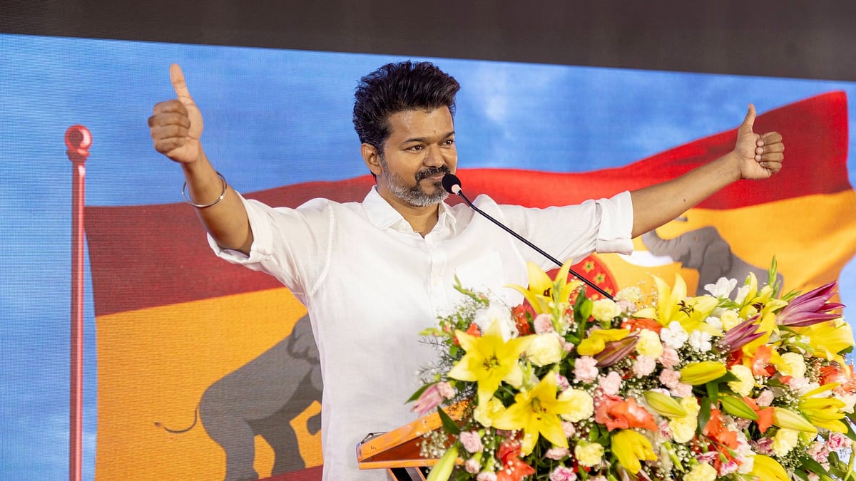 തമിഴകത്തെ ഇളക്കിമറിച്ച് വിജയ്‌യുടെ രം​ഗപ്രവേശം; സമ്മേളനത്തിൽ ജനസാ​ഗരം