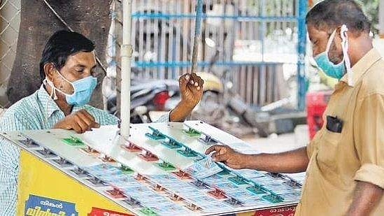 70 ലക്ഷം ആര്‍ക്ക്? അക്ഷയ ലോട്ടറി ഫലം പ്രഖ്യാപിച്ചു
