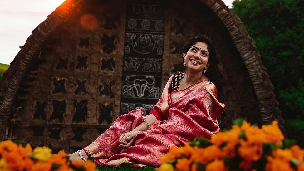 'എനിക്ക് മലയാളത്തിൽ സംസാരിക്കാൻ ഭയങ്കര പേടിയാണ്': സായി പല്ലവി