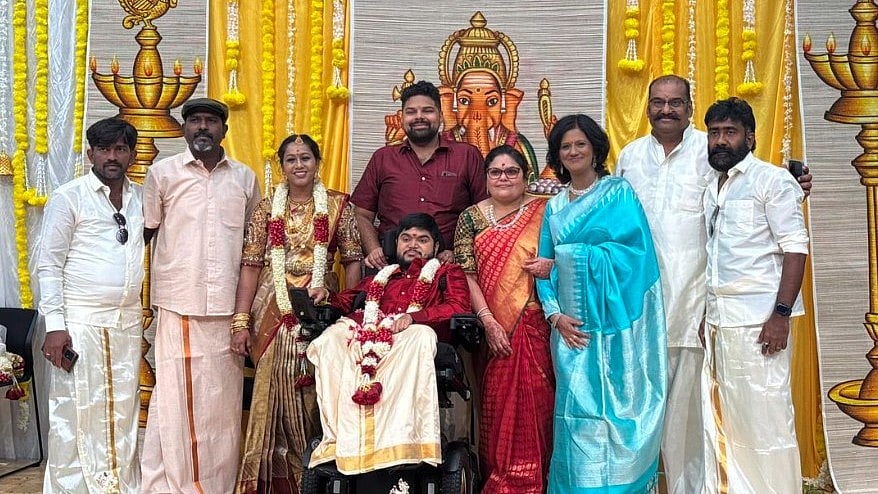 മകന് വേണ്ടി അമ്മ താലി ചാര്ത്തി, നടന് നെപ്പോളിയന്റെ മകന് വിവാഹിതനായി