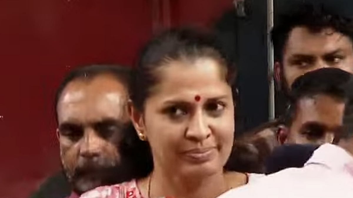 'എഡിഎമ്മിന്റെ മരണത്തില്‍ ദുഃഖമുണ്ട്, നവീന്‍ ബാബുവിന്റെ കുടുംബം ആഗ്രഹിക്കുന്നത് പോലെ കേസില്‍ കൃത്യമായ അന്വേഷണം വേണം': പി പി ദിവ്യ ജയില്‍ മോചിതയായി