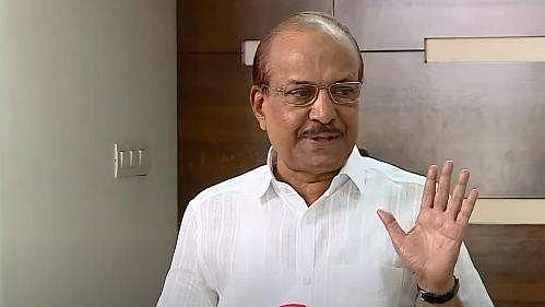 'പാര്‍ട്ടിയാകാന്‍ ആരും ശ്രമിക്കേണ്ട, സാദിഖലി തങ്ങള്‍ പറഞ്ഞതാണ് ലീഗ് നിലപാട്'; കെ എം ഷാജിയെ തള്ളി കുഞ്ഞാലിക്കുട്ടി