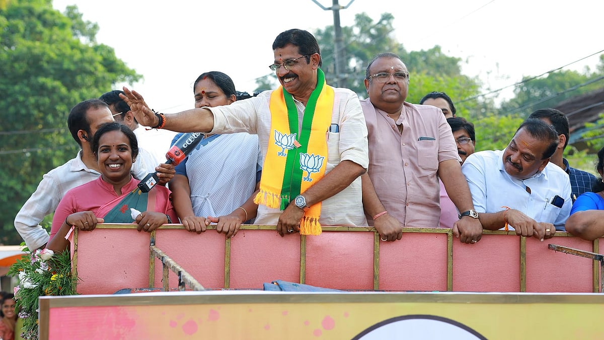 പാലക്കാട് തുടക്കത്തില്‍ ആവേശം ഉയര്‍ത്തി ബിജെപി; നഗരമേഖലയില്‍ കാലിടറി